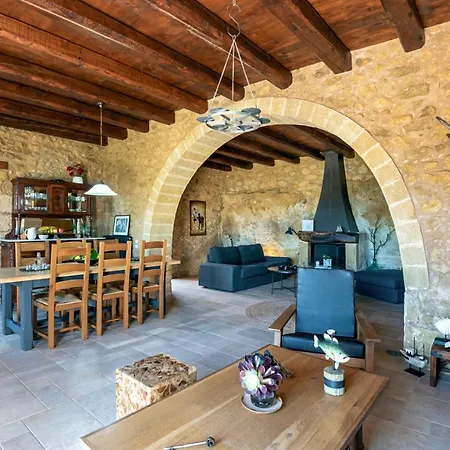 Villa Kamara